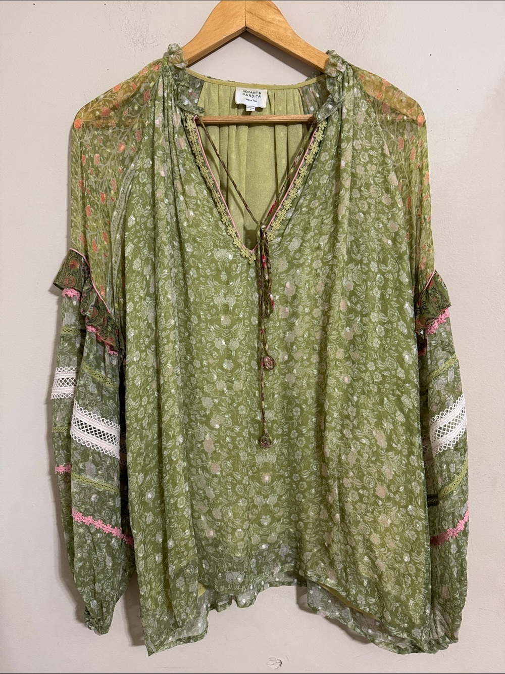 Hemant and Nandita Green Floral Tie-Neck Balloon Sleeve Boho Blouse size S Fairy
